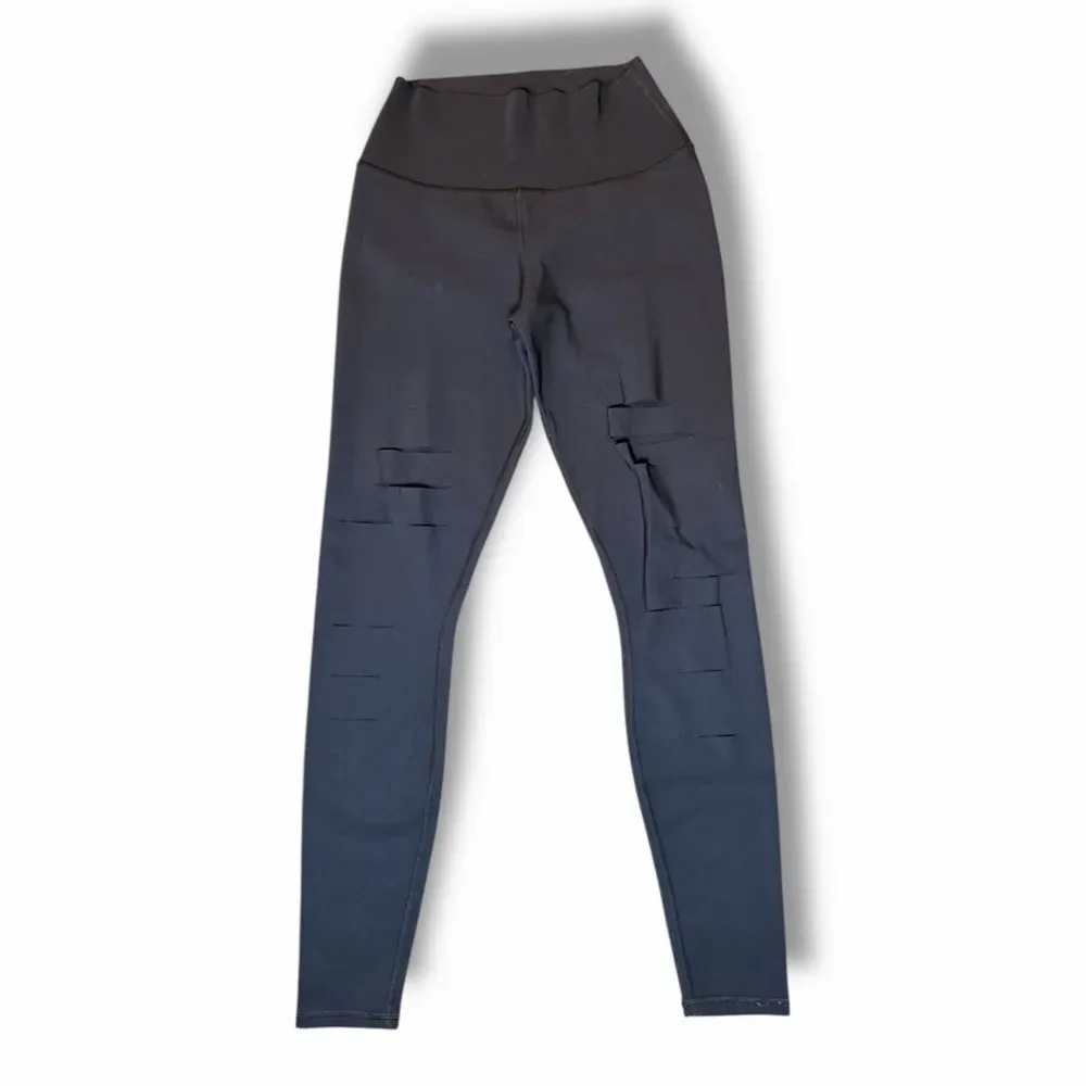 ALO Yoga Black Warrior Ripped Distressed High Rise Leggings | Women's M Stretch